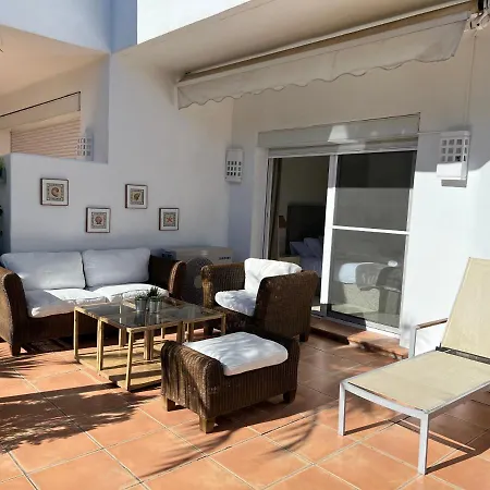 Alcazaba * إِستيبونا